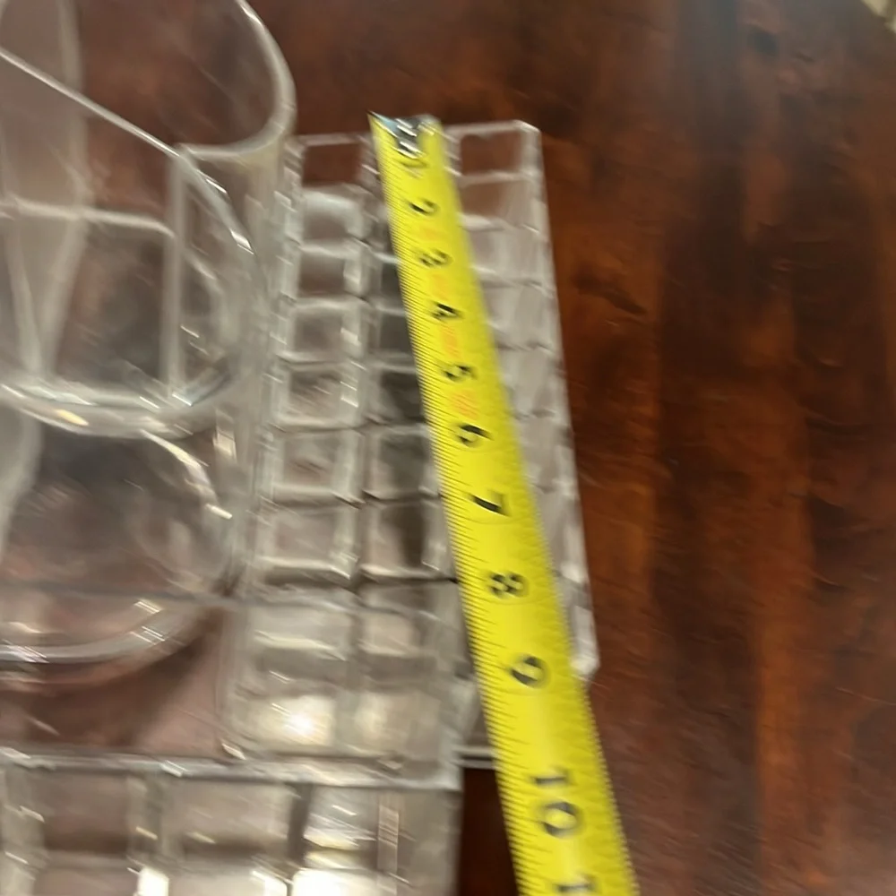 Mondo of three acrylic cosmetic organizers